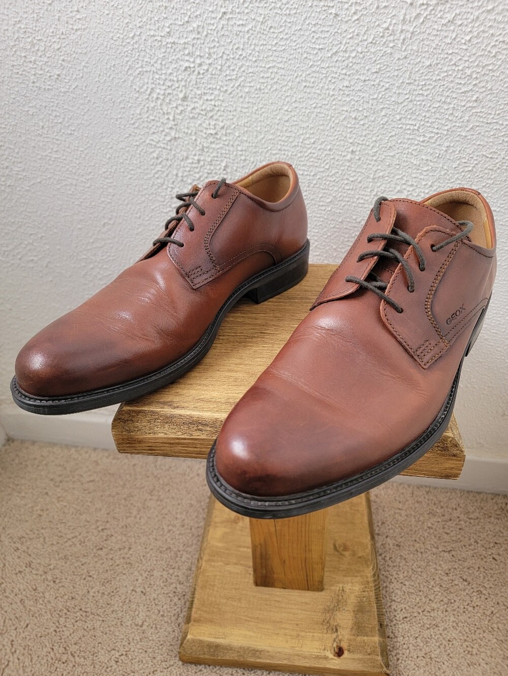Geox Respira Oxford Dress Shoes Men's Size 9 Brown U Carnaby Smooth Leather